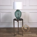 lampa z zielonym szkłem