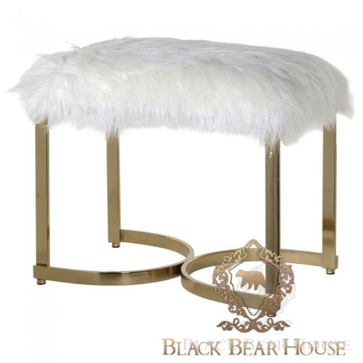 pufa z włosiem na złotych nogach blackbear house.001